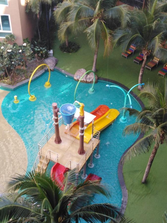 Atlantis Condo Resort By Somphong Praia de Jomtien Exterior foto