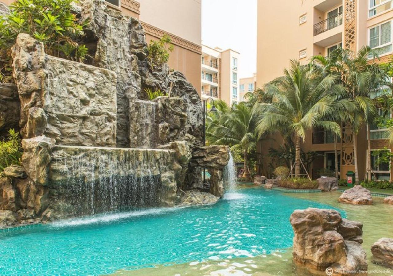 Atlantis Condo Resort By Somphong Praia de Jomtien Exterior foto