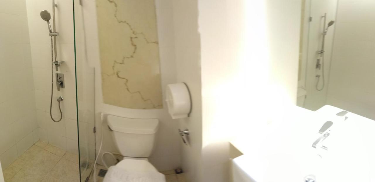 Atlantis Condo Resort By Somphong Praia de Jomtien Exterior foto
