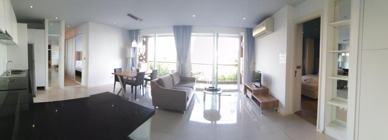 Atlantis Condo Resort By Somphong Praia de Jomtien Exterior foto