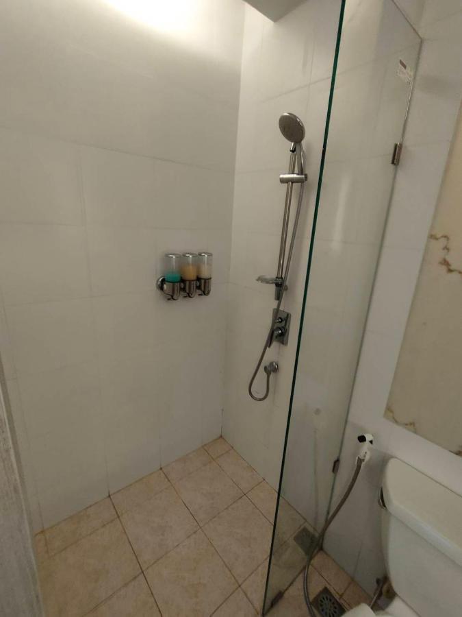 Atlantis Condo Resort By Somphong Praia de Jomtien Exterior foto