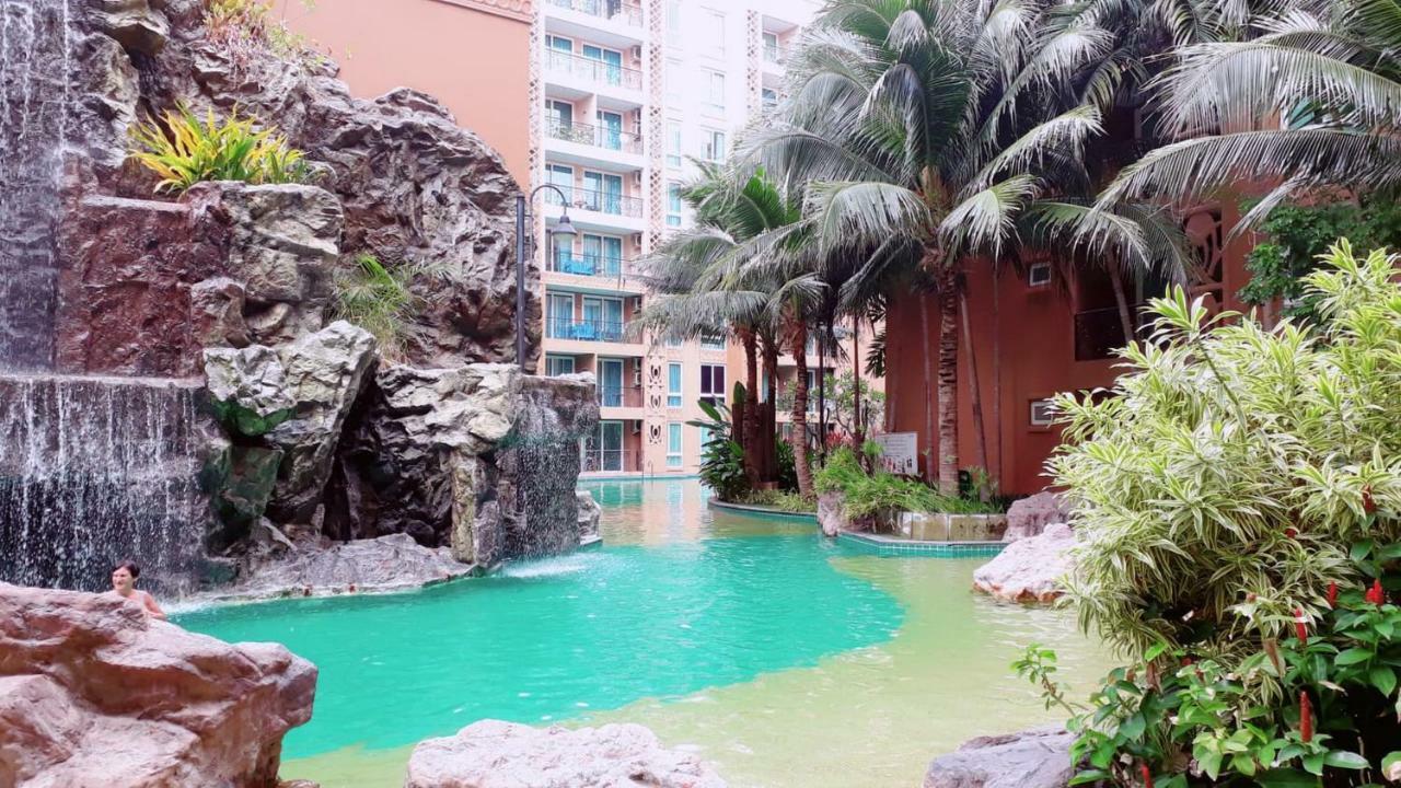 Atlantis Condo Resort By Somphong Praia de Jomtien Exterior foto